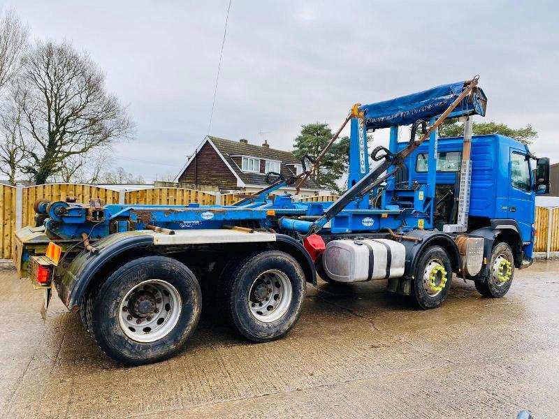 VOLVO FM 400 8X4 HOOK LOADER C/W MANUAL GEAR BOX * YEAR 2008