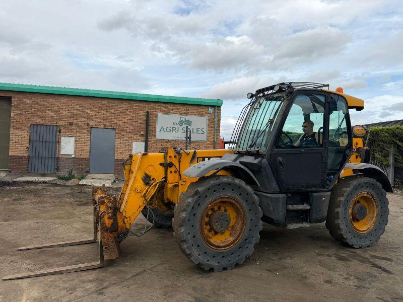 JCB 560-80 WASTE MASTER TELEHANDLER*C/W PALLET TINES*YEAR 2017*VIDEO*