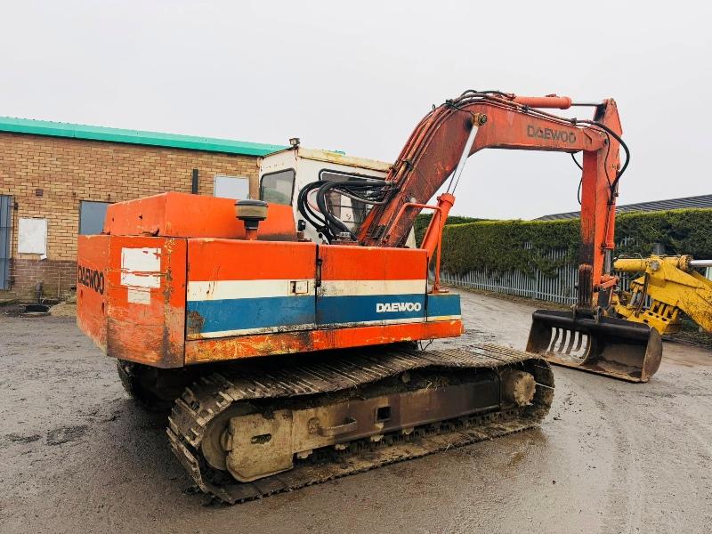 DAEWOO DH130 TRACKED EXCAVATOR*C/W BUCKET*VIDEO*