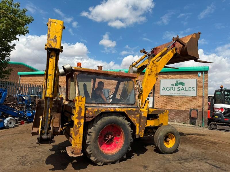 JCB 3C MARK 3 BACKHOE DIGGER* C/W POWER SHUTTLE*VIDEO*
