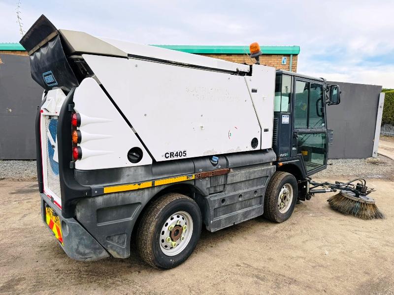 SCHMIDT 200 COMPACT SWEEPER*YEAR 2017*VIDEO*