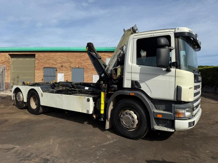 SCANIA P94 6X2 HOOK LOADER*C/W HIAB*114969 KM*VIDEO*
