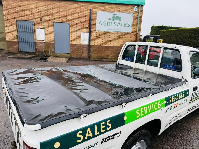 TOYOTA HILUX 2WD PICK UP*C/W REAR TARP*VIDEO*