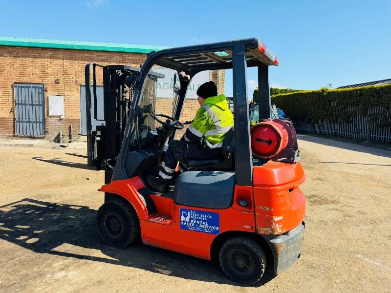 BT GT18 GAS CONTAINER SPEC FORKLIFT*C/W PALLET TINES*VIDEO*