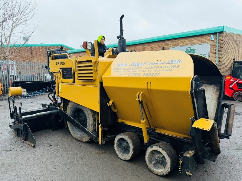 CATERPILLAR AP-300 TARMAC PAVER*VIDEO*