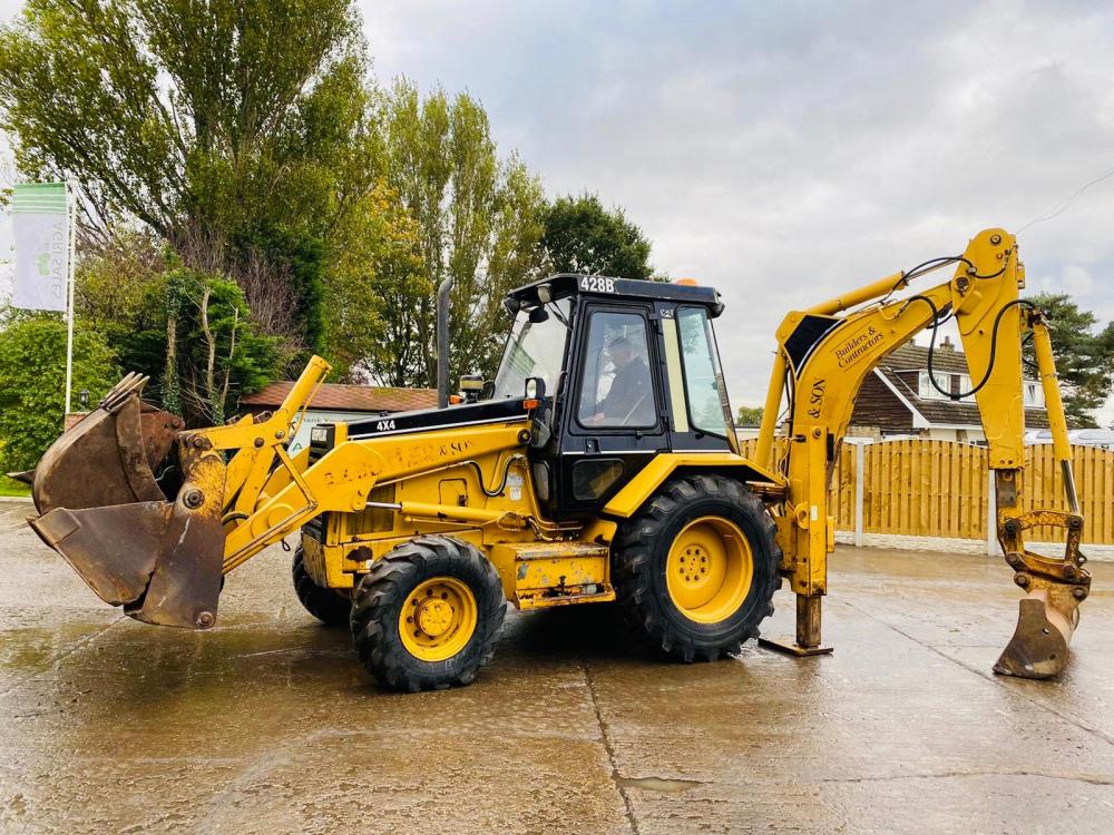 CATERPILLAR 428B BACKHOE DIGGER C/W SELECTION OF BUCKETS & REAR