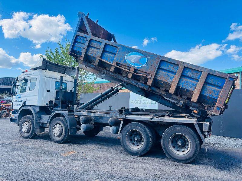 SCANIA P380 8X4 HOOKLOADER *C/W BIN*VIDEO*