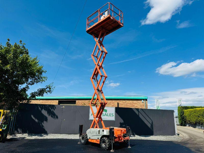 HAULOTTE COMPACT 10DX MANLIFT*READING 2462 HOURS*VIDEO*