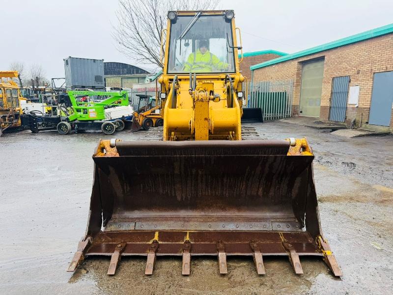 CATERPILLAR 943 TRACKED LOADER*C/W 3 IN 1 BUCKET*VIDEO*