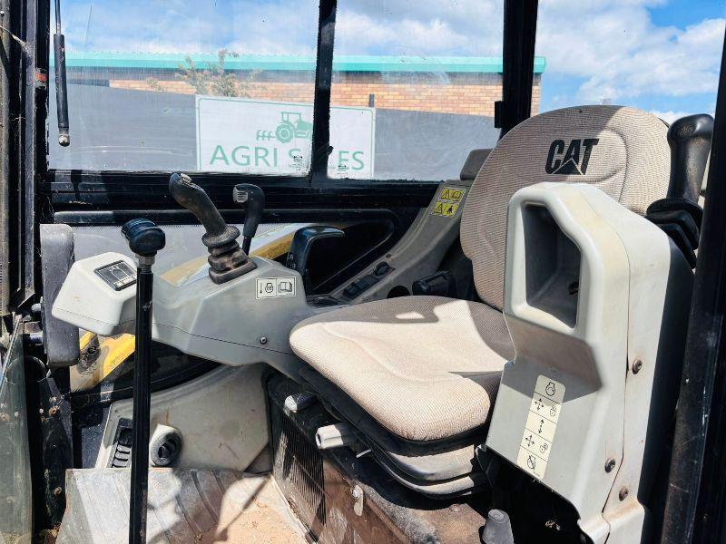 CATERPILLAR 302.5C EXCAVATOR *C/W 2 BUCKETS* READING 3620 HOURS*VIDEO*