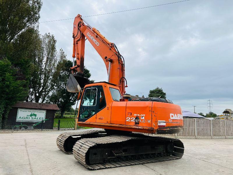 DAEWOO SOLAR 220LC-V EXCAVTOR C/W BOG MASTER TRACKS *VIDEO*