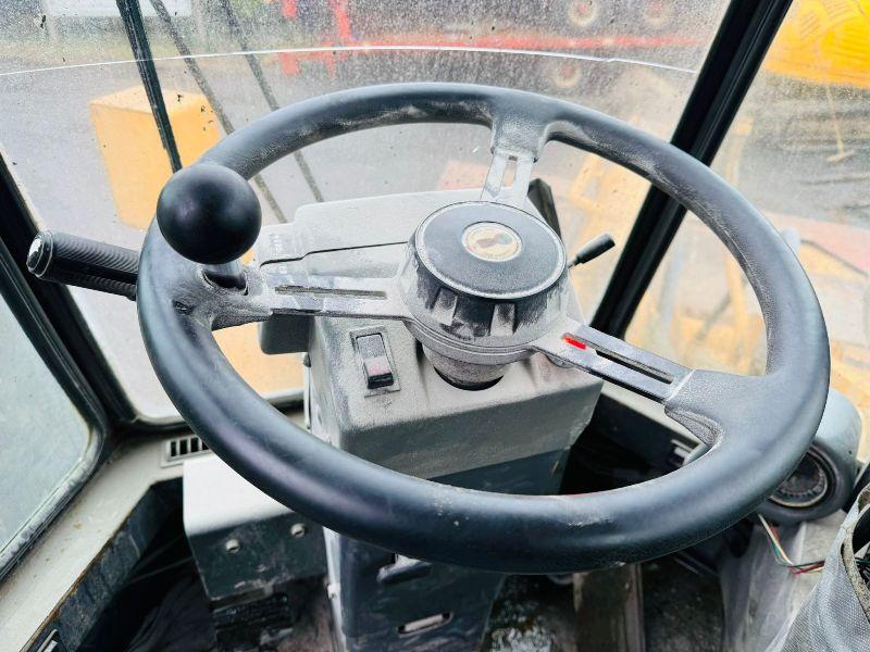 CASE 621B LOADING SHOVEL*4756 HOURS*C/W BUCKET*VIDEO*