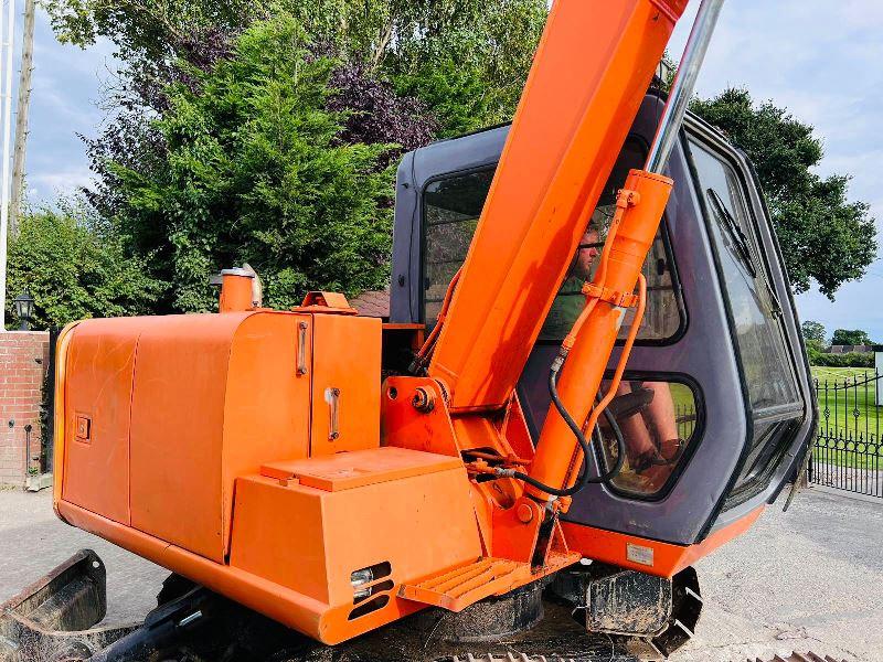 HITACHI EX60-3 TRACKED EXCAVATOR C/W BUCKET & BLADE *VIDEO*
