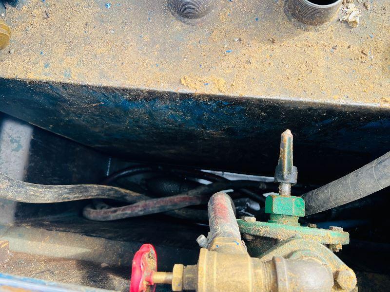 STATIC BUNDED FUEL BOWSER C/W MANUAL PUMP 