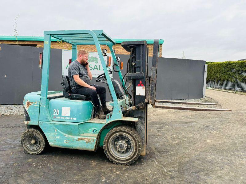 MITSUBISHI FD20K CONTAINER SPEC FORKLIFT*C/W PALLET TINES*VIDEO*