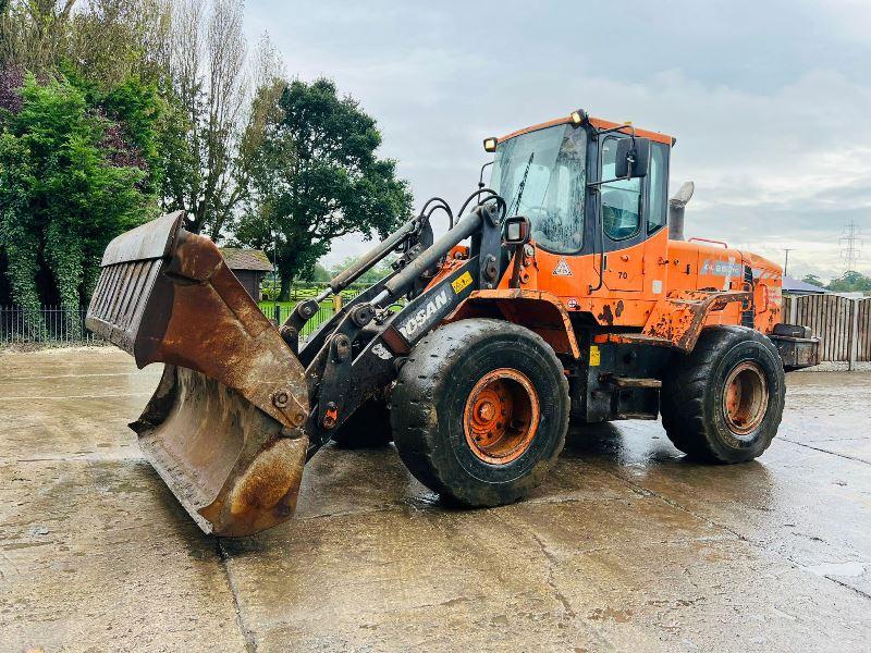 DOOSAN DL 250 4WD LOADING SHOVEL *YEAR 2012* C/W THREE IN ONE BUCKET *VIDEO*