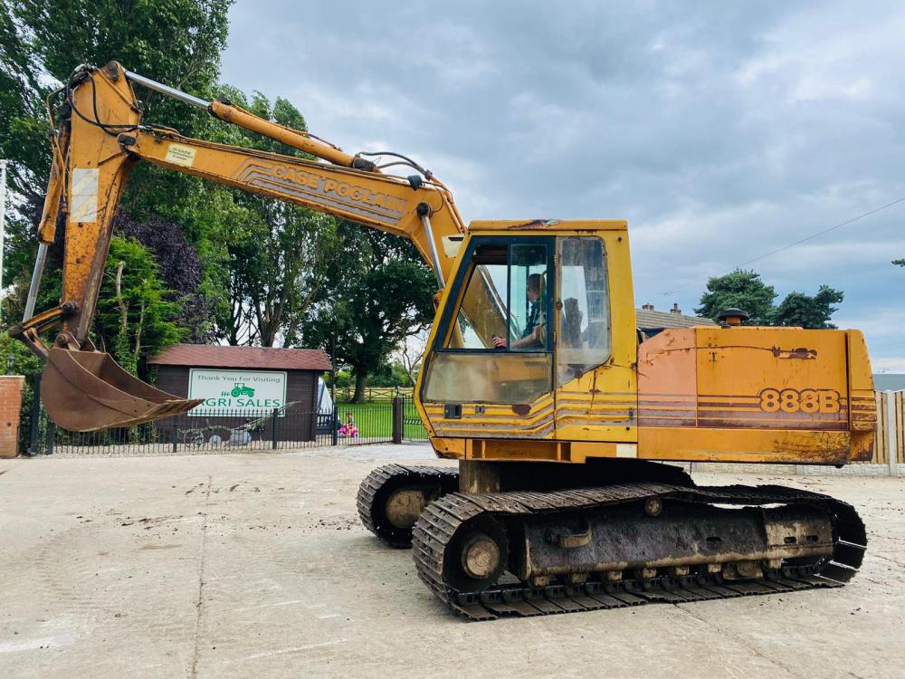 CASE 888B POCLAIN TRACKED EXCAVATOR C/W BUCKET