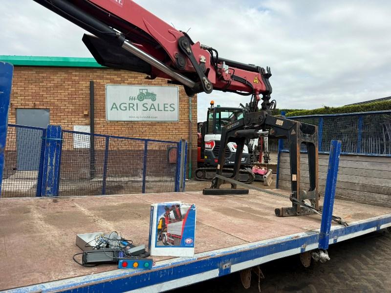HMF 1010 K2 HIAB CRANE*C/W 19 FT BODY*YEAR 2016*VIDEO*