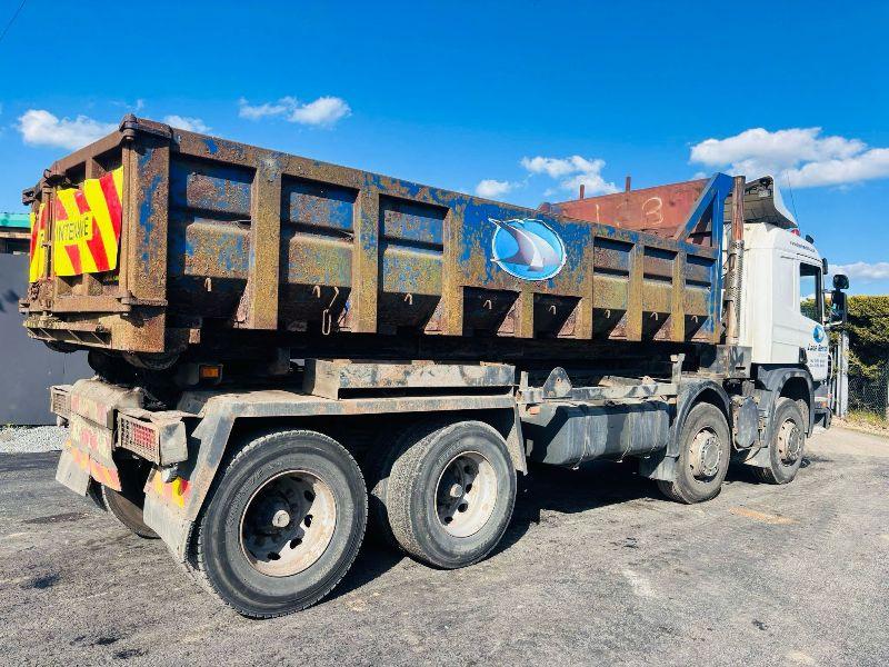SCANIA P380 8X4 HOOKLOADER *C/W BIN*VIDEO*