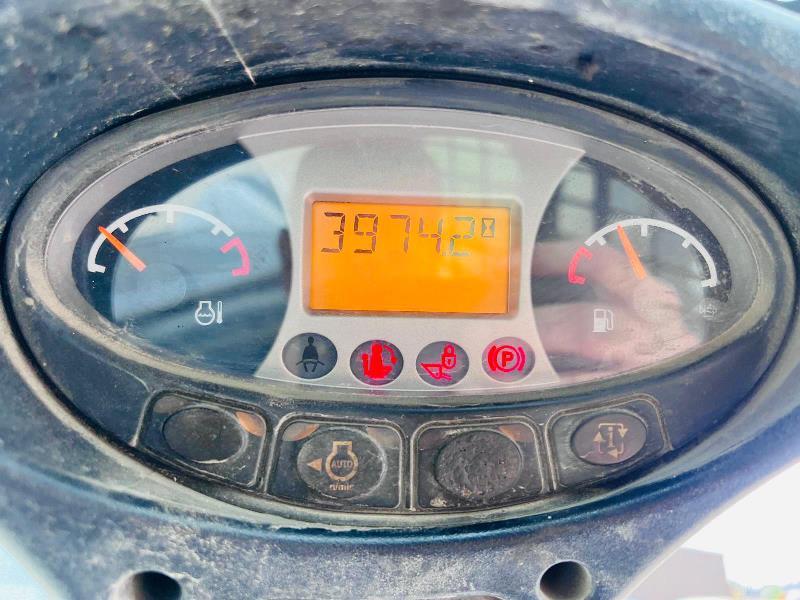 BOBCAT S550 4WD SKIDSTEER *YEAR 2016, 3974 HOURS* C/W BUCKET *VIDEO*