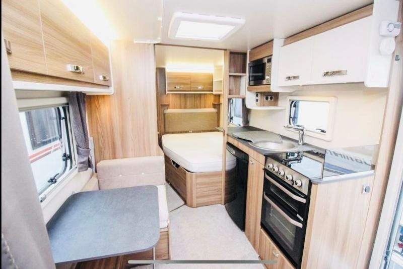 SWIFT ACE-PIONEER 6 BIRTH TOURING CARAVAN*2021*