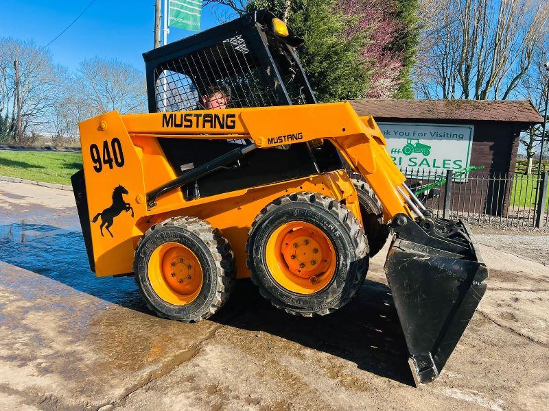 MUSTANG 940 4WD SKIDSTEER C/W BUCKET *VIDEO*