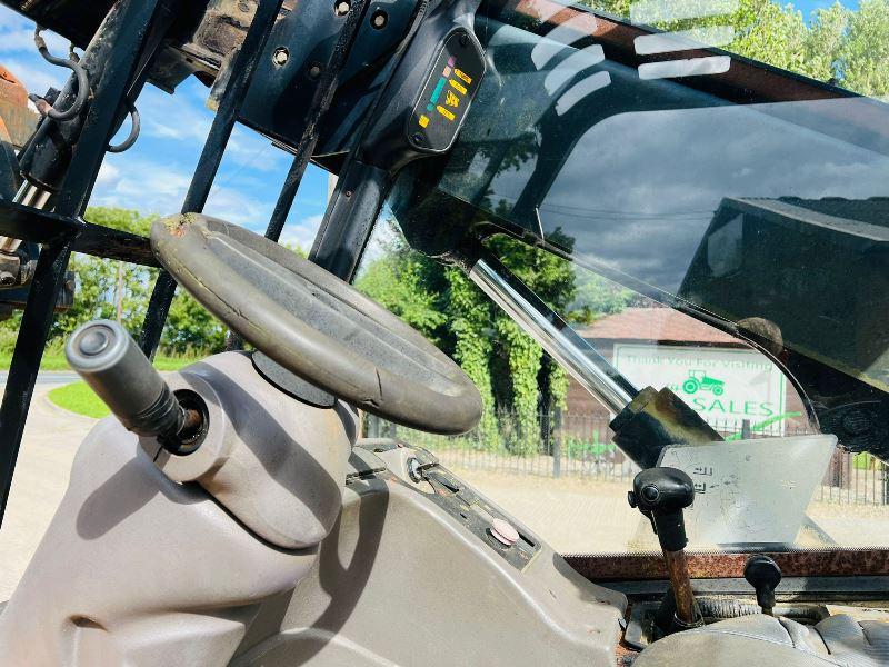 JCB TLT30D 4WD TELETRUCK C/W PALLET TINES 