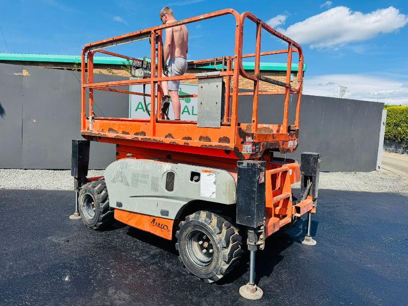 HAULOTTE COMPACT 10DX MANLIFT*READING 2462 HOURS*VIDEO*