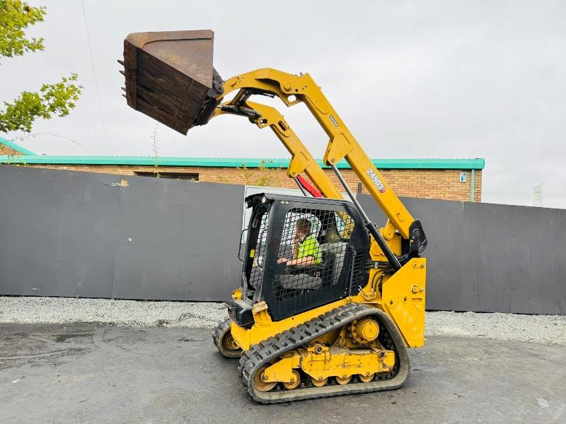CATERPILLAR 249D3 TRACKED SKIDSTEER*C/W BUCKET*YEAR 2019*VIDEO*