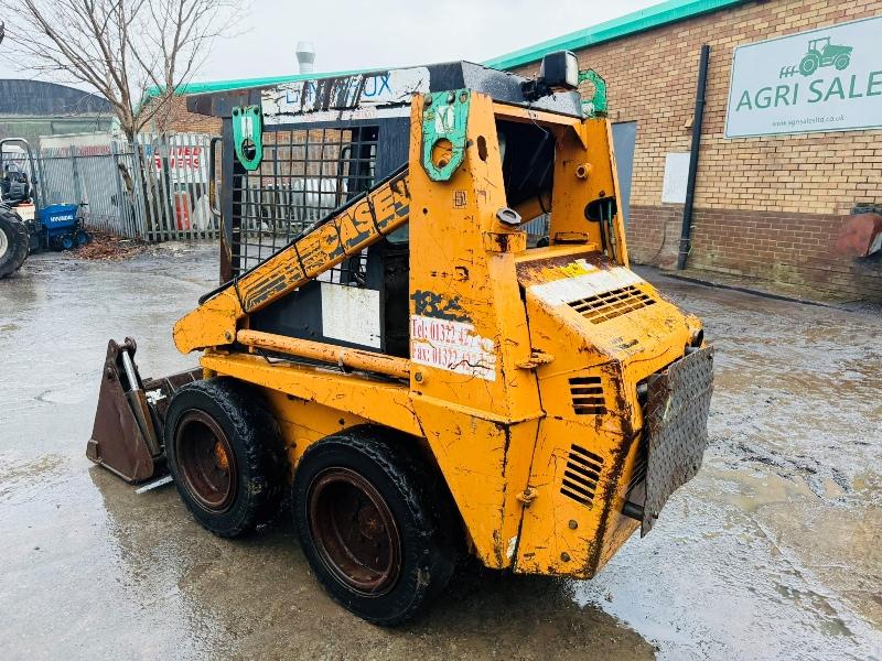 CASE 1825B SKIDSTEER*SPARES AND REPAIRS*C/W 3 IN 1 BUCKET*VIDEO*