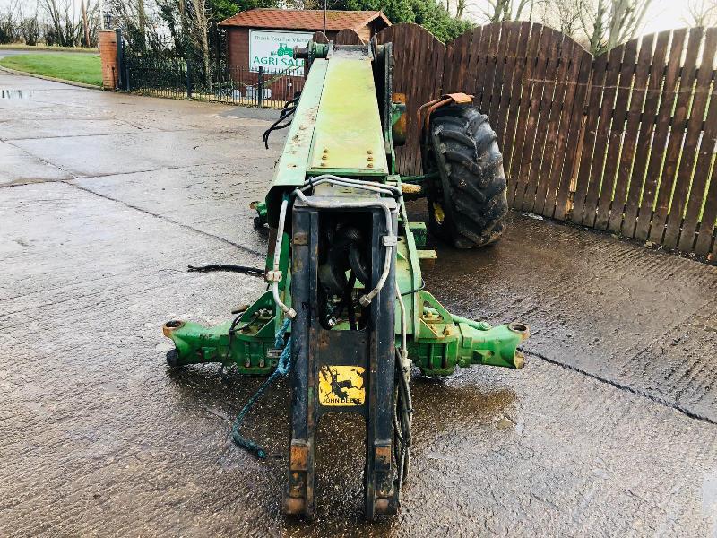 JOHN DEERE 3200 TELEHANDLER CHASSIS & BOOM