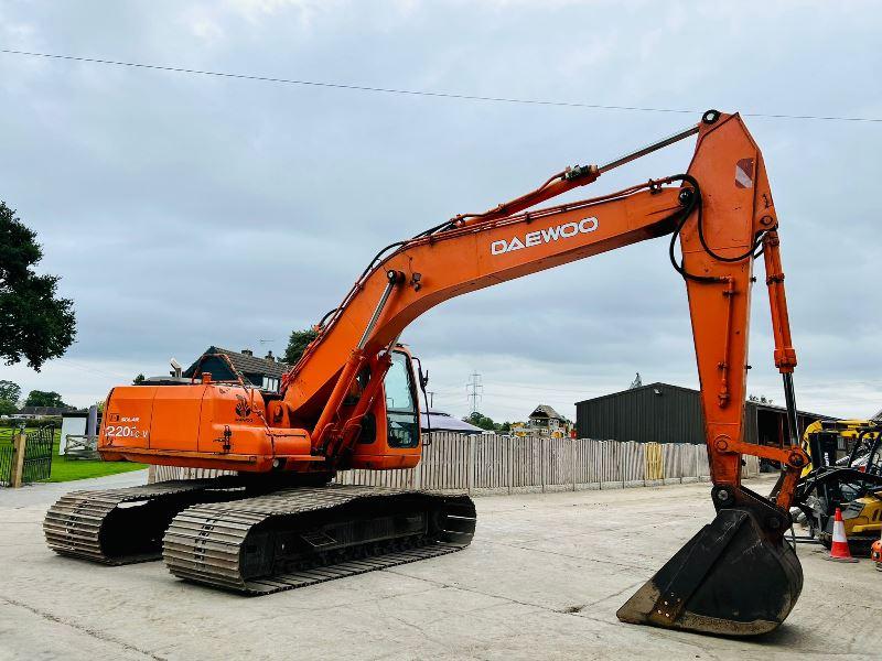 DAEWOO SOLAR 220LC-V EXCAVTOR C/W BOG MASTER TRACKS *VIDEO*