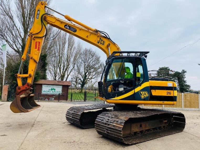JCB JS130 TRACKED EXCAVATOR C/W BOG MASTER TRACKS