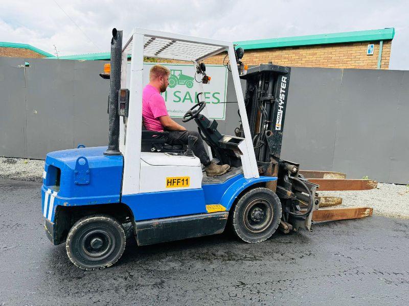 HYSTER H2.50XM FORKLIFT*C/W HYDRAULIC ROTATING BAIL GRAB*VIDEO*