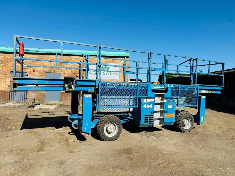 GENIE GS-3384 4X4 SCISSOR LIFT*YEAR 2010*C/W SUPPORT LEGS*VIDEO*