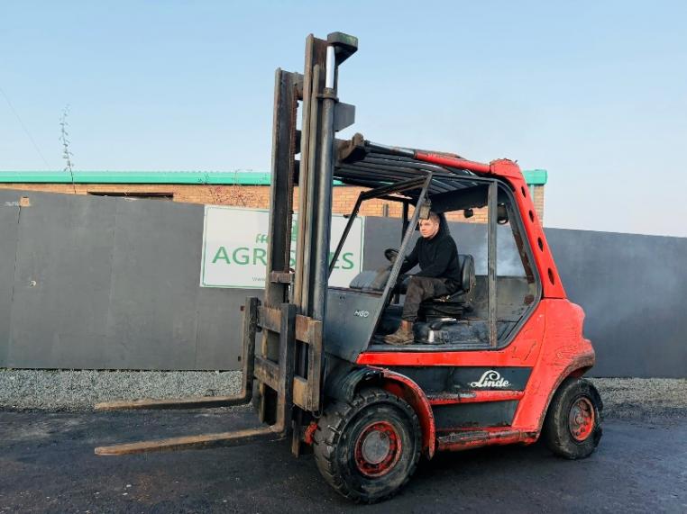 LINDE H60D FORKLIFT*C/W PALLET TINES*ENGINE SMOKES*VIDEO*