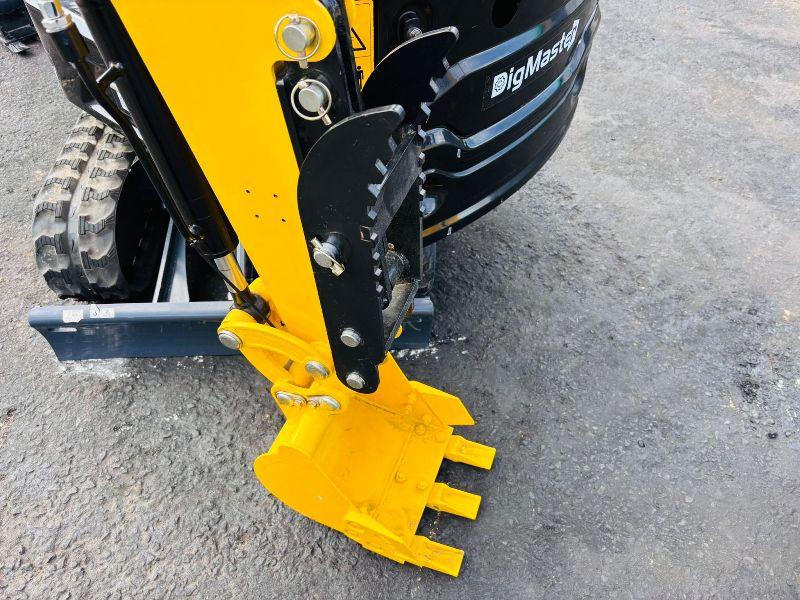 *NEW*UNUSED*DIGMASTER DM100 & 105 MINI EXCAVATOR*CHOICE OF 10*VIDEO*