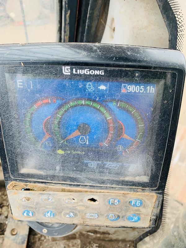 LIUGONG CLG922E EXCAVATOR*YEAR 2014*C/W BUCKET*VIDEO*