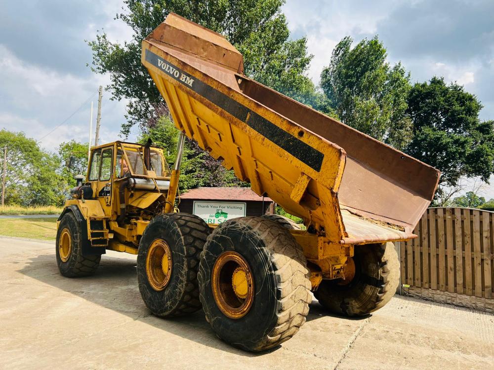 VOLVO BM A25 6X6 ARTICULATED DUMP TRUCK C/W HYDRAULIC STRAIGHT TIP 