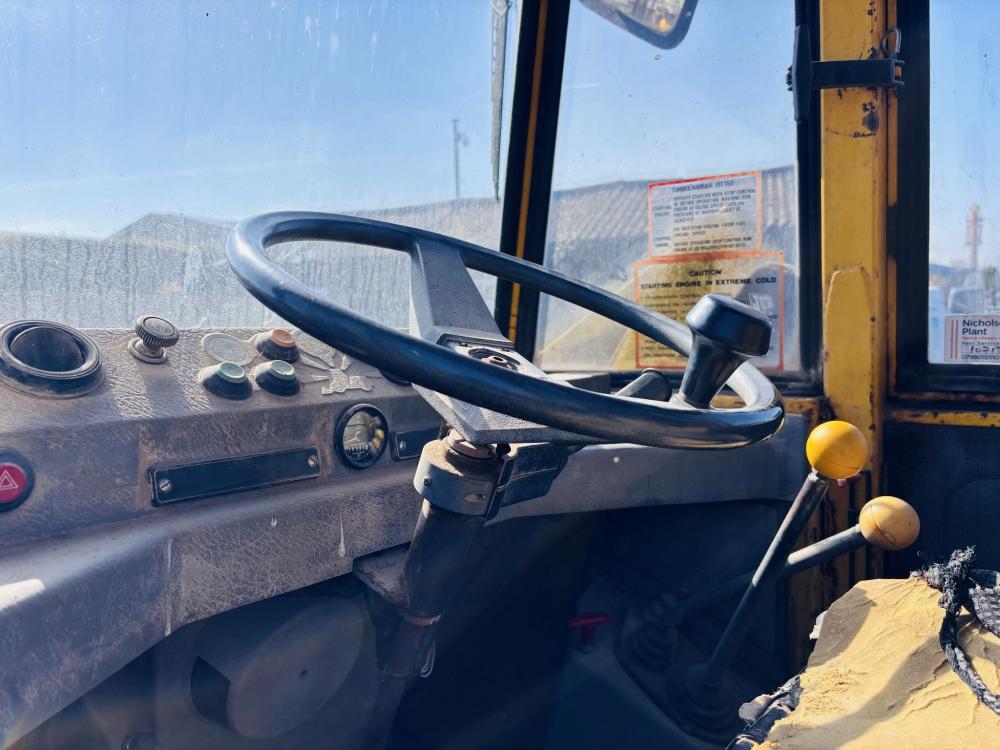 JCB 415 LOADING SHOVEL *C/W BUCKET*VIDEO*