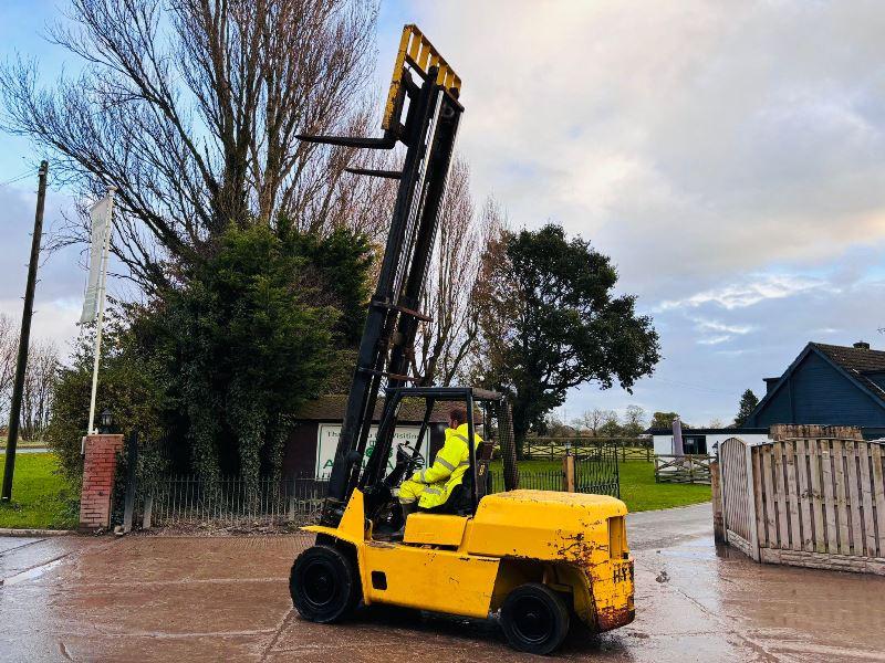 HYSTER DIESEL FORKLIFT C/W 2 STAGE MAST & PERKINS ENGINE *VIDEO*