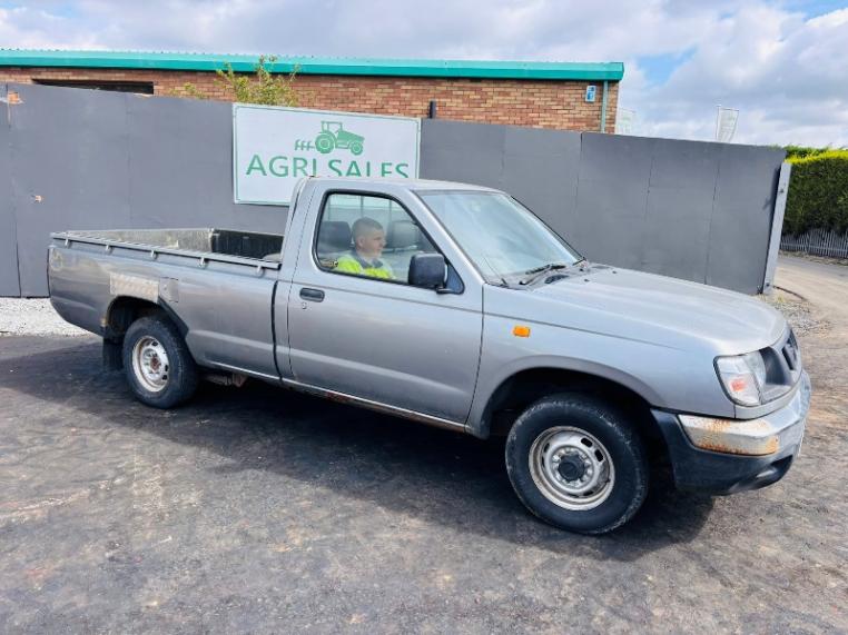 NISSAN D22 2.5 4X2 PICK UP SINGLE CAB *YEAR 2001*VIDEO*