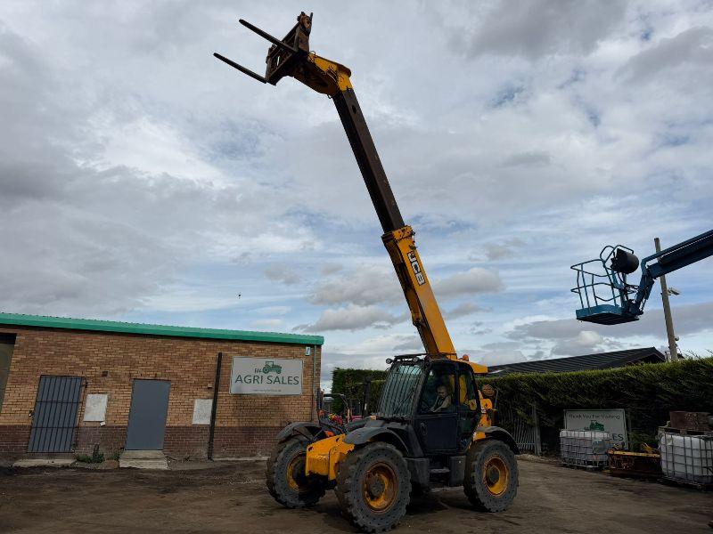 JCB 560-80 WASTE MASTER TELEHANDLER*C/W PALLET TINES*YEAR 2017*VIDEO*