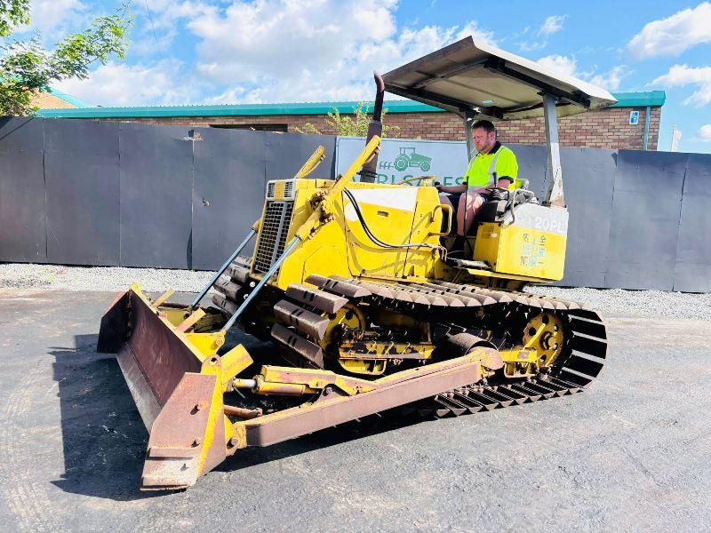 KOMATSU D20PL STRAIGHT BLADE AND TILT*3331 HOURS*VIDEO*