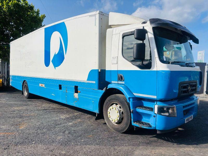 RENAULT D18 WIDE 4X2 BOX LORRY 30FT *C/W TAIL LIFT*VIDEO*