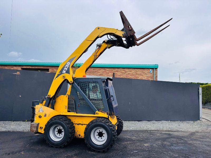 GHEL V330 HI LIFT SKIDSTEER*YEAR 2012*C/W NEW WHEELS AND TYRES & PALLET TINES*VIDEO*