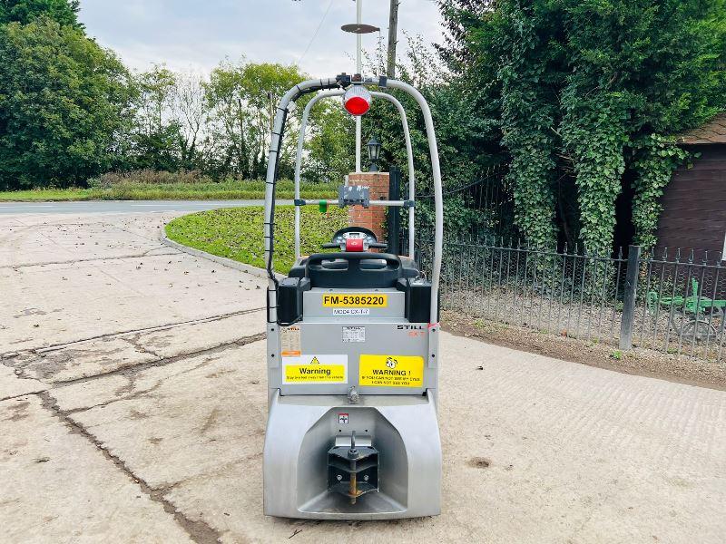 STILL CX-T ELECTRIC TOW TUG *YEAR 2017, 1621 HOURS* C/W ROLE BARS *VIDEO*