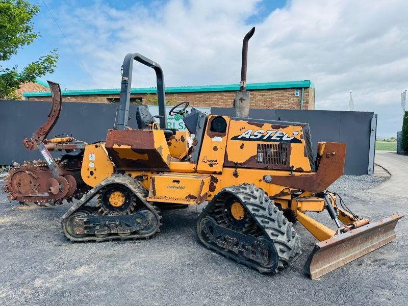 CASE ASTEC 960 QUAD TRACK TRENCHER* READING 1786 HOURS*C/W BLADE*VIDEO*