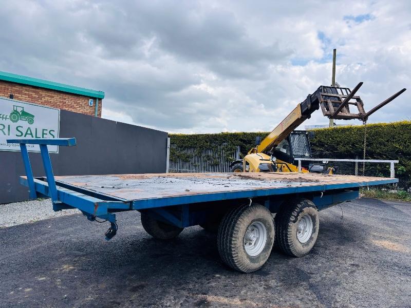 BAIL TRAILER 21FT LONG 8FT WIDE
