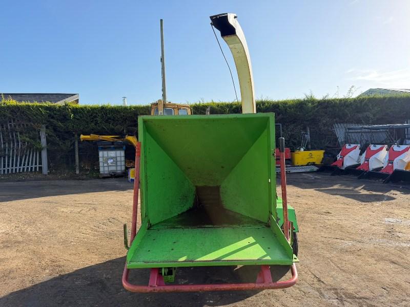 GREEN MECH CM200 TOWABLE WOOD CHIPPER*C/W LISTER ENGINE*VIDEO*